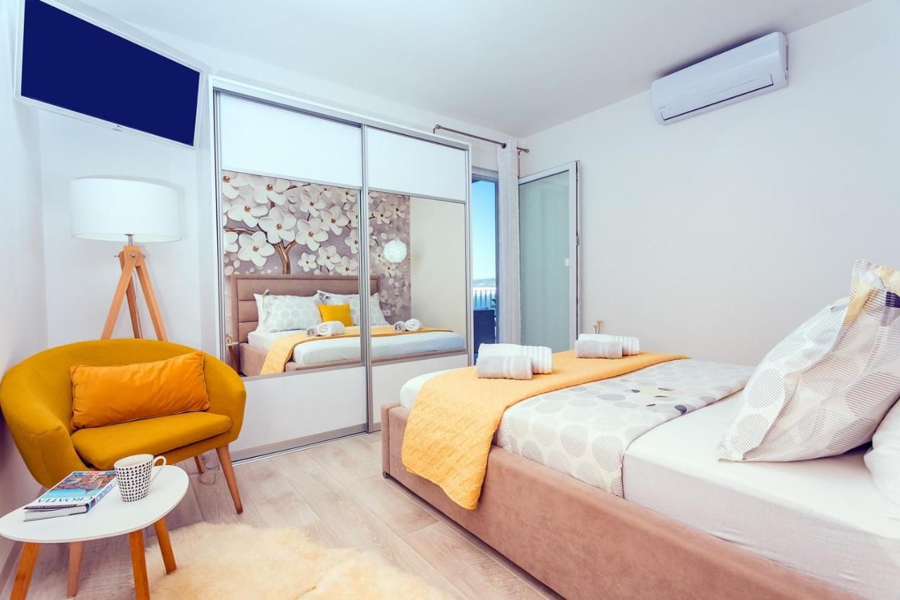 Villa Matan - Only 200M From The Sandy Beaches, Private 28M2 Pool Omis Bagian luar foto