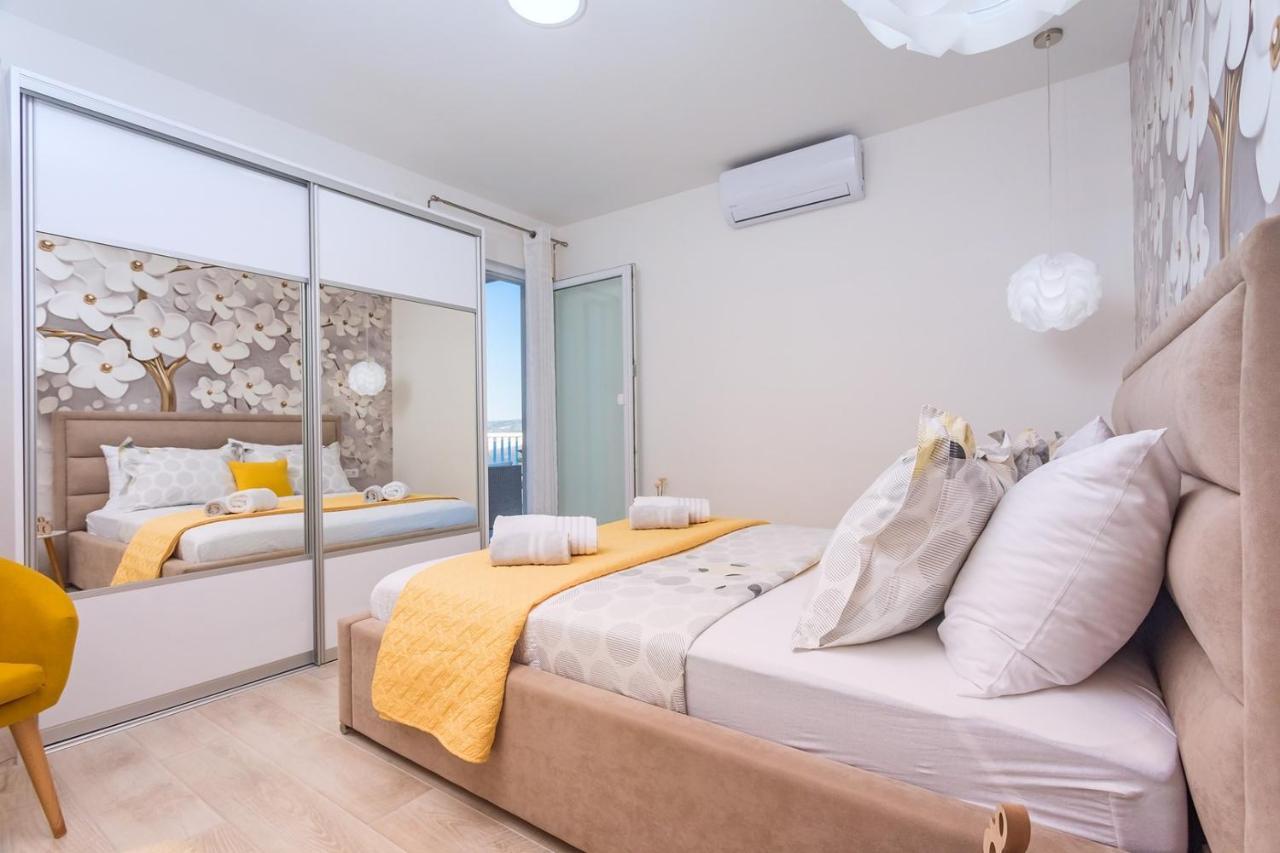 Villa Matan - Only 200M From The Sandy Beaches, Private 28M2 Pool Omis Ruang foto